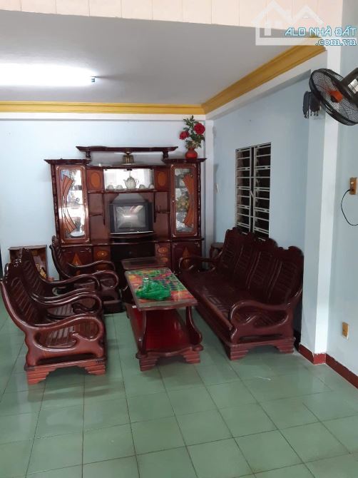 Bán nhà mặt tiền Nguyễn Phước Nguyên, An Khê, Thanh Khê, DT 110m2, giá 6,3 tỷ.