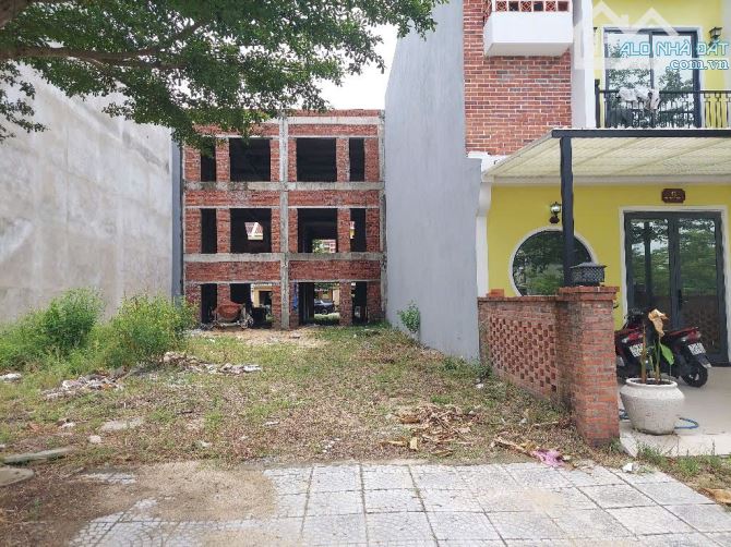 HÒA PHÚ, HÒA MINH, LIÊN CHIỂU, ĐÀ NẴNG, TRỤC NGUYỄN SINH SẮC, ĐẤT 100M2, MẶT TIỀN 5M 6.5t