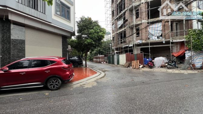 SIÊU PHẨM MẶT ĐƯỜNG – KINH DOANH SẦM UẤT – VỈA HÈ RỘNG ĐÁ BÓNG – SÁT AEON HÀ ĐÔNG – 50m²