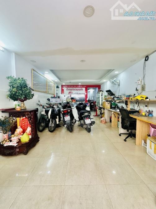 BÁN NHÀ MẶT TIỀN PHAN XÍCH LONG, QUẬN 11, 60M2