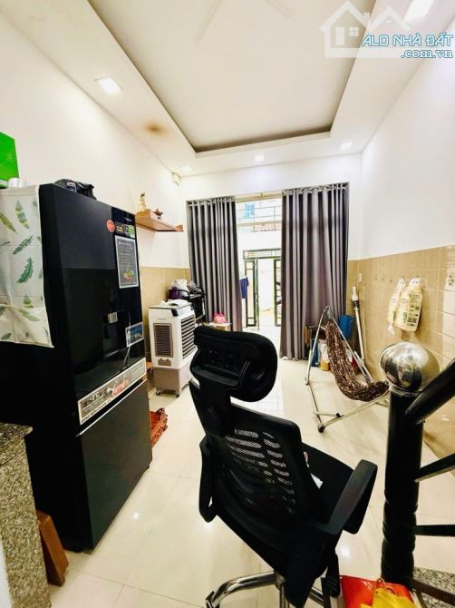 🏡2 TẦNG QUẬN 7 –CẠNH PHÚ MỸ HƯNG Hai mt hẻm 5m view Rivera point