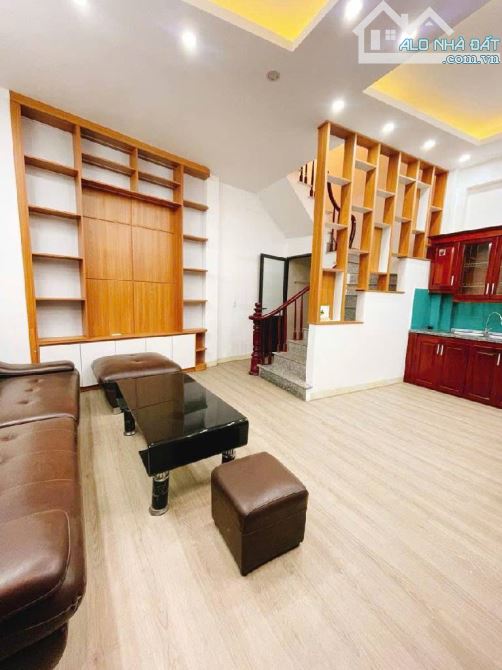 💥NHÀ ĐẸP PHỐ TRẠM 36m2 × 4 Tầng Full Nội Thất Gần AEON, Vài bước chân Ô tô tránh, Nhỉnh 6