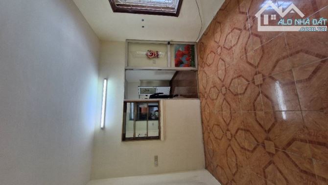 TẬP THỂ THANH XUÂN BẮC – NGUYỄN QUÝ ĐỨC – SỔ ĐỎ 33m², DÙNG 60m² – 4.18 TỶ