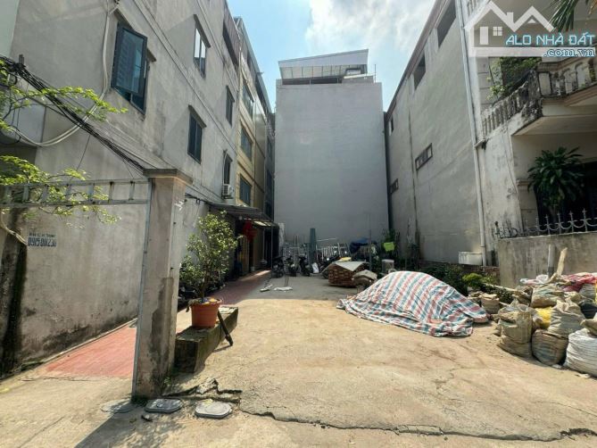 Lô góc,đất fo đời đầu,ô tô ,khu vực phát triển mạnh