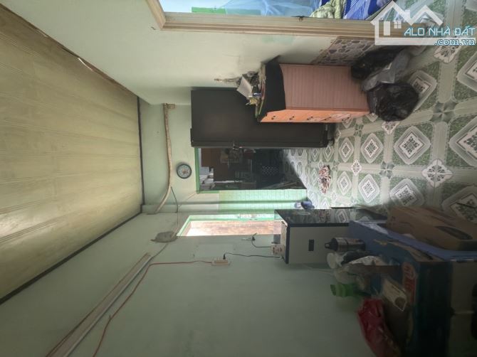 MẶT TIỀN KINH DOANH - NGUYỄN XÍ -  NHÀ CẤP 4 GIÁ TRỊ TIỀM NĂNG - CHỈ HƠN 200 TRIỆU/MV.
