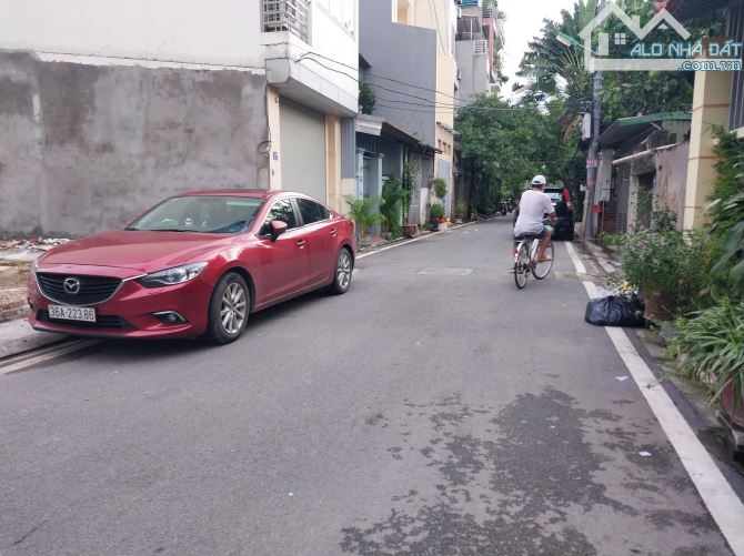 SIÊU VIP, ĐẤT Phân Lô A38 Tư Đình, Cổ Linh, 105m2, MT5m, Ô Tô tránh, Kinh Doanh