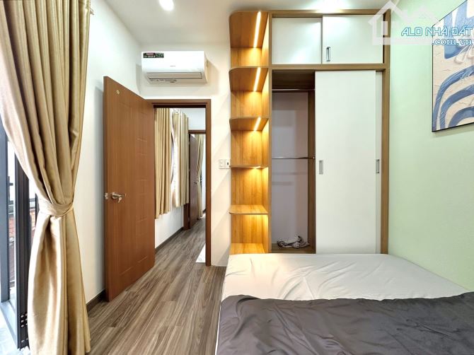 🟢NHÀ ĐẸP - CHỈ: 4.45 TỶ - GIÁP Q1 - 26M2 - DTSD: 52M2 - 2 TẦNG- (8M ❌ 3M) - 2 PN - 10