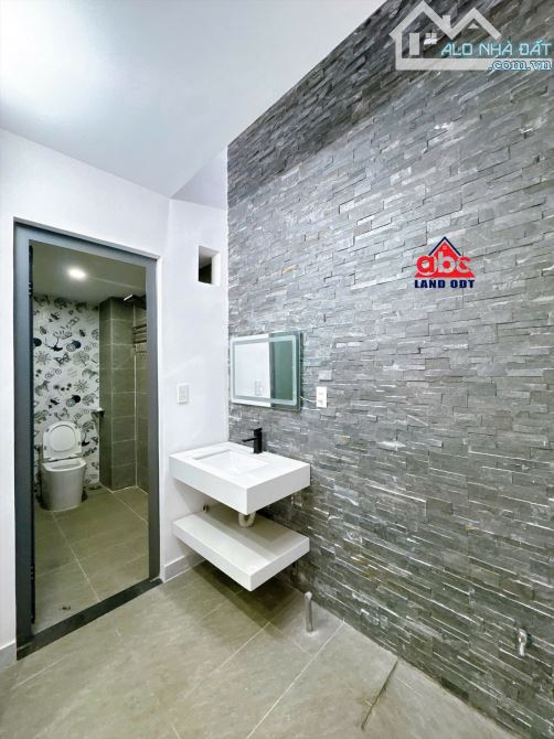 NP623 Bán Nhà 1Trệt 1Lầu 1 Sẹt 100m đường Đồng Khởi, ngay Cây Xăng 26, Biên Hoà. --------- - 10