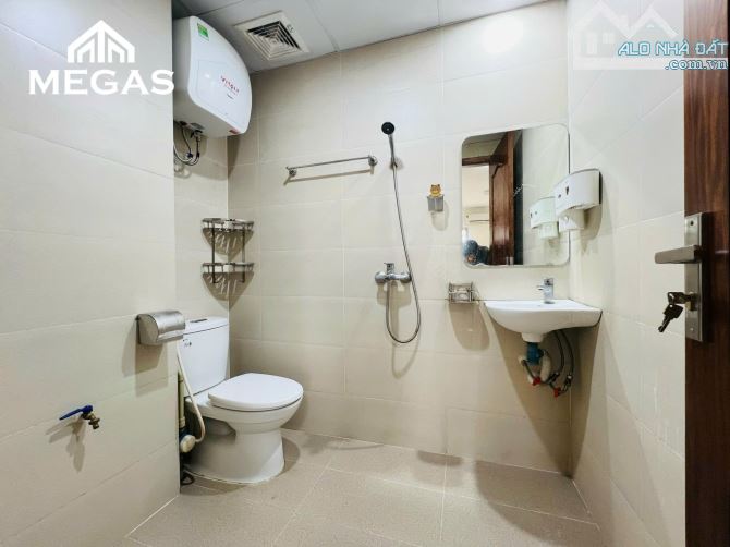Cho thuê phòng studio17/77/381 Nguyễn Khang, 35m2, giá 6tr - 10