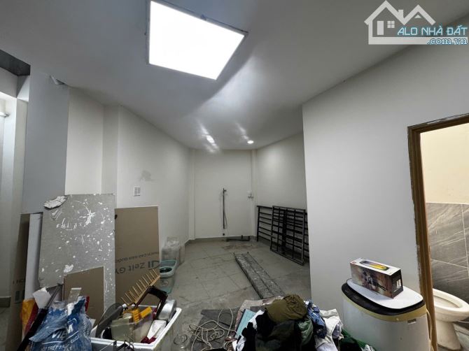 CHDV 6 TẦNG – THANG MÁY – 19 PHÒNG KHÉP KÍN – HXH NƠ TRANG LONG – THU NHẬP 70TR/THÁNG - 10