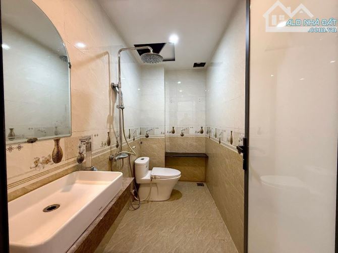 🎉🎉📍Bán Nhà 3 Tầng Kiệt rộng 3m , K402 Trưng Nữ Vương kiệt thông 482 Hoàng Diệu - 10