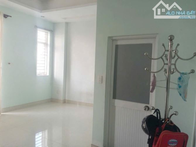 Bán nhà 3 tầng hẻm 1368 Lê Văn Lương. Đt 5.5x16m. giá 6 tỷ - 10
