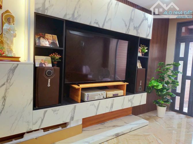 Bán nhà mặt tiền Huỳnh Văn Một Q.Tân Phú, DT: 4.15x18m 3 lầu sân thượng giá 14.5 tỷ TL - 1