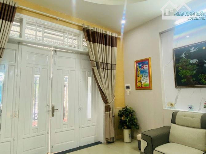 SIÊU HÓT_NHÀ 3 TẦNG 3 MÊ_[5PN] ĐƯỜNG LÊ KIM LĂNG_DT 110M2_NGANG 5M_NHỈNH 7 TỶ - 11