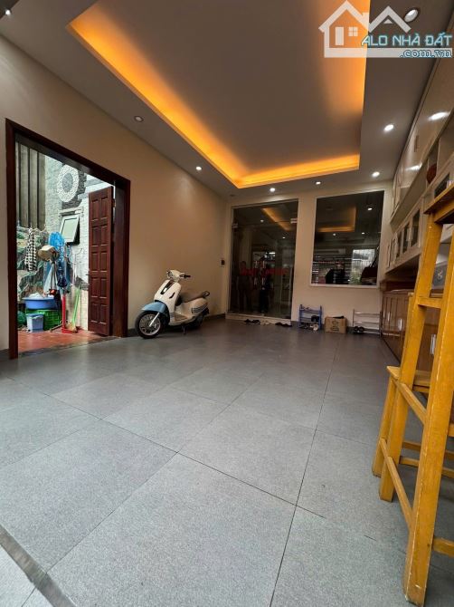 BIỆT THỰ NGUYỄN NGỌC VŨ – 133m² – MT 7m – 45.8 TỶ-10M RA PHỐ – 2 Ô TÔ TRÁNH – KINH DOANH - 11