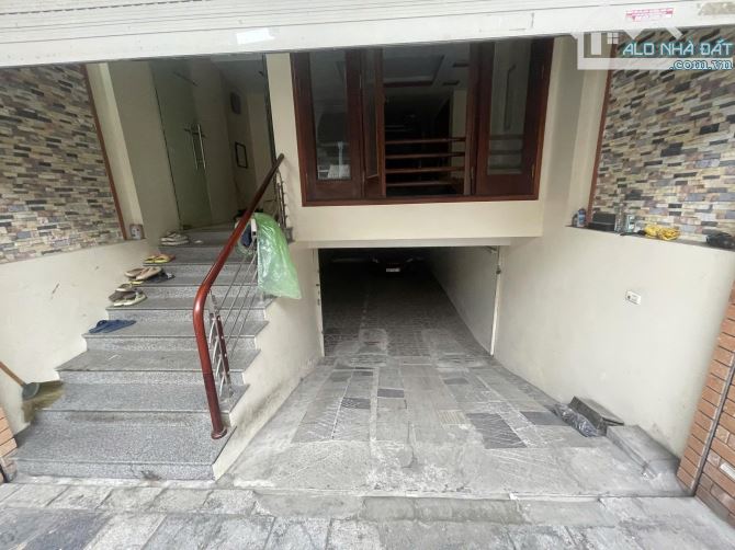 Cho thuê nhà ô tô, kd, vp Đông Quan, Cầu Giấy, 100m2, 3 tầng, tầng hầm, 23tr - 11