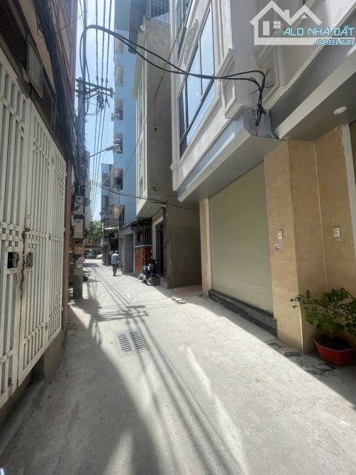 NHÀ MỚI KOONG - 5 TẦNG THANG MÁY - Ô TÔ QUA NHÀ Ô TÔ VÀO NHÀ - CẠNH KĐT XA LA - 11