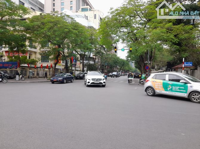 Giá quá rẻ. Mặt phố Phan Chu Trinh - Lãi 634 tỷ - DT 332m2, MT 14.5m. 309 tỷ. Full Thổ Cư - 1