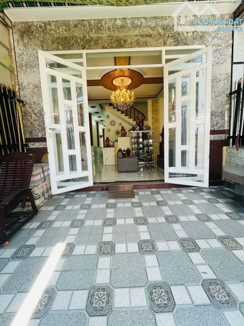 CHO THUÊ NHÀ 2 LẦU MỚI ĐẸP - CÓ NỘI THẤT - KDC VĂN HOÁ TÂY ĐÔ - 1