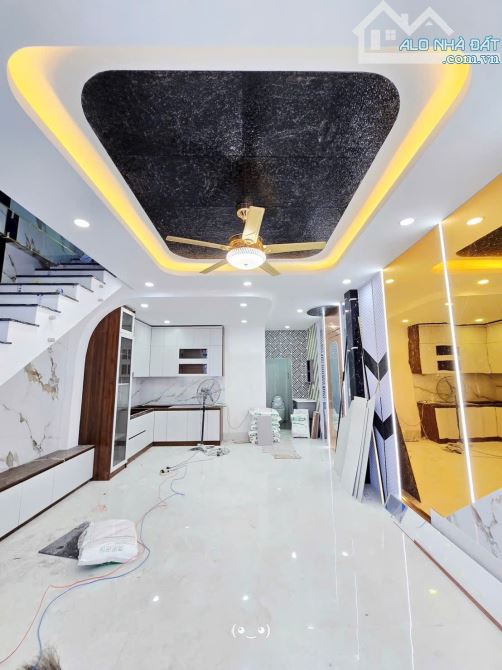 Bán nhà 1 trệt 1 lầu sổ riêng thổ cư p. Tân Biên - 2