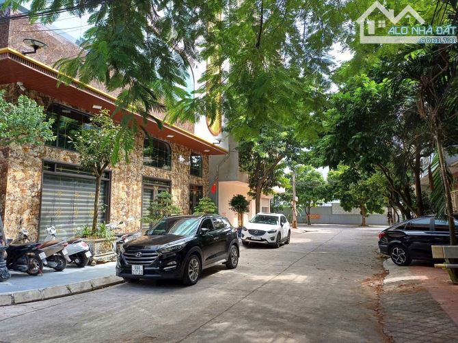 CẦN BÁN LÔ ĐẤT NHÌN VƯỜN HOA BÒ SƠN ĐẸP Mặt tiền 5.2m Diện tích*: 84m2 - 1