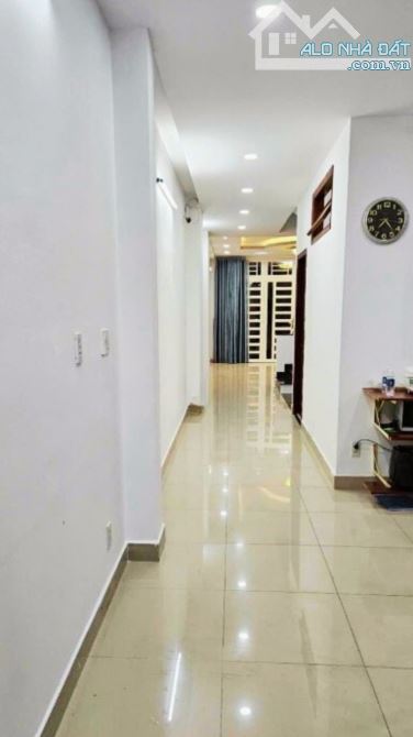 🏠 BÁN NHÀ PHẠM THẾ HIỂN, Q.8 - DT 120M², ĐƯỜNG 12M, CÓ THANG MÁY - CHỈ 9.X TỶ. - 1