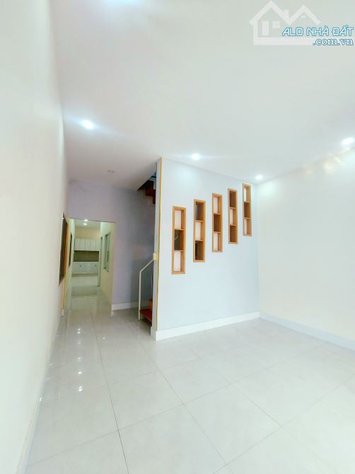 🆘️ chỉ 5,x tỷ (TL)🆘️HXH 6m Tân Phú, Thủ Đức. 77m2 (SD 85m2). Ngang 5m, 2 Tầng, 4PN. - 1