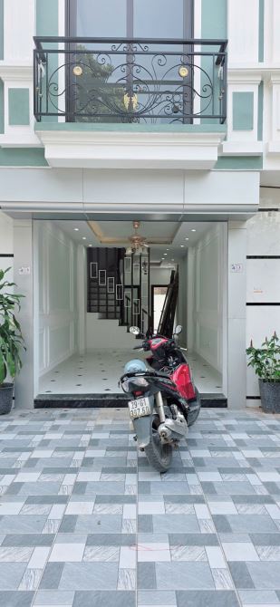 Nhà 4 tầng ngõ thông ô tô ngủ trong nhà,Mà giá chỉ nhỉnh 4 tỷ - 1