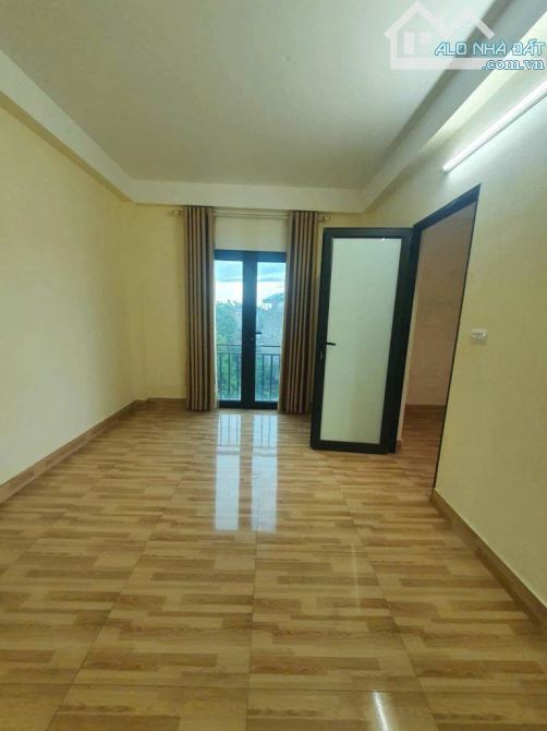 PHÚ LƯƠNG NHỈNH 5 TỶ _5T NHÀ ĐẸP Ở NGAY_GIAO THÔNG THUẬN TIỆN_KHU ĐANG PHÁT TRIỂN TỪNG - 1