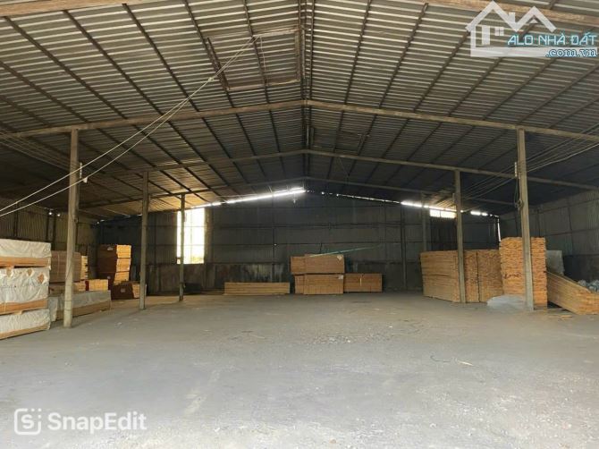 XT537 Cho thuê thuê xưởng gần 1000m2 gần Cầu sập Ngã 4 Amata Biên Hoà  Siêu Thị Gỗ Tây - 1