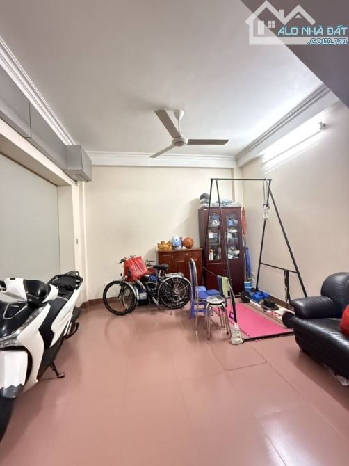 M.PHỐ LÔ GÓC TT HÀ ĐÔNG VỈA HÈ Ô TÔ KD  50M 4 TẦNG - 1