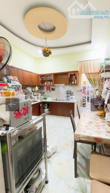 HXH Bùi Minh Trực, P 6, Q.5, DT: 60m2, bốn tầng, giá 6 tỷ 8. - 1