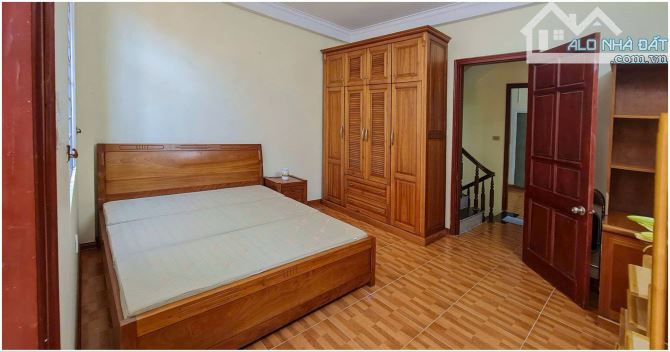 Cho thuê nhà Láng – Đống Đa DT 52m x 4 tầng, đủ đồ, ba gác giá thuê 12tr/th - 1