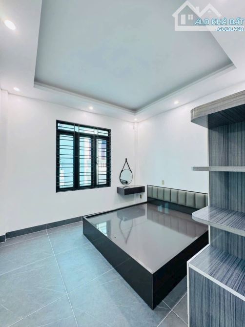 Bán nhà 3 tầng xung quanh không thiếu tiện ích gì tại tuệ tĩnh hải dương - 1
