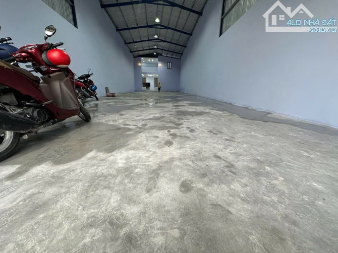 Cho thuê/bán kho xưởng sử dụng 250m2 Lê Văn Khương- HM - 1