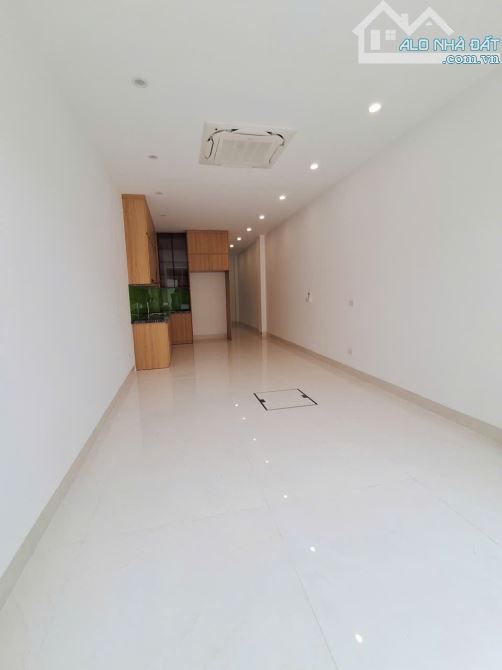 Bán nhà dân xây, 50m, 5 tầng, điều hoà âm trần, thang máy nhập khẩu tại long biên - 1