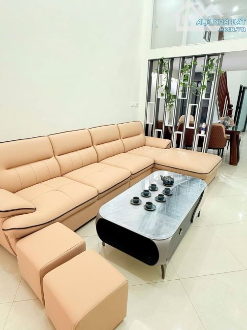 BÁN NHÀ HOÀNG HOA THÁM DT 42M, 4T, 10 TỶ BA ĐÌNH. - 1
