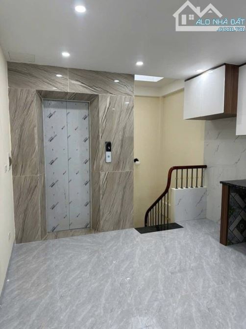 🏡 – Nhà mới toanh, 6 tầng, có thang máy xịn sò, lô góc siêu thoáng. - 1