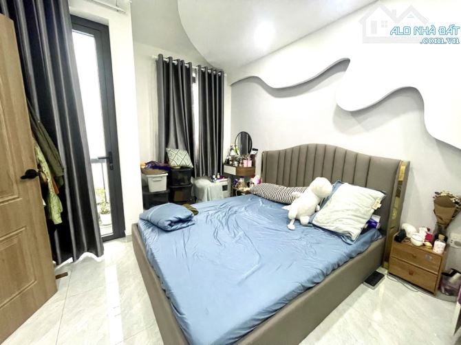 BÁN NHÀ HOÀNG HOA THÁM - PHÚ NHUẬN - 4 TẦNG - 4M × 9M - 6.X TỎI - 1