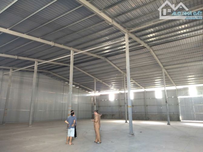 Cho thuê kho mặt phố Văn Tiến Dũng, Bắc Từ Liêm. DT 3000m, cao 7m, có điện 3fa, nước sạch. - 1
