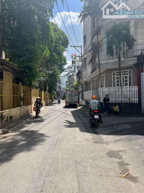 Bán NT cao cấp 30 phòng hẻm 8m Tô Hiệu Tân Phú 6x41m đúc 2 lầu giá 23 tỷ TL - 1
