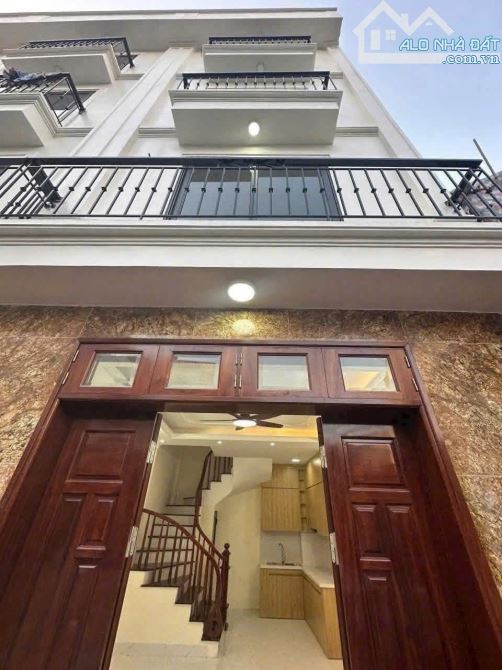 BÁN NHÀ CỰ KHỐI LONG BIÊN,Ô TÔ ĐỖ CỬA ,DT 43M*5TẦNG GIÁ 5,95TỶ - 1