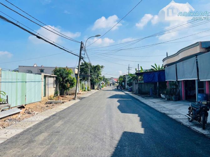 Giá đầu tư với 650 Triệu đường Huỳnh Văn Cọ, thị trấn Củ Chi 114m2, SHR - 1