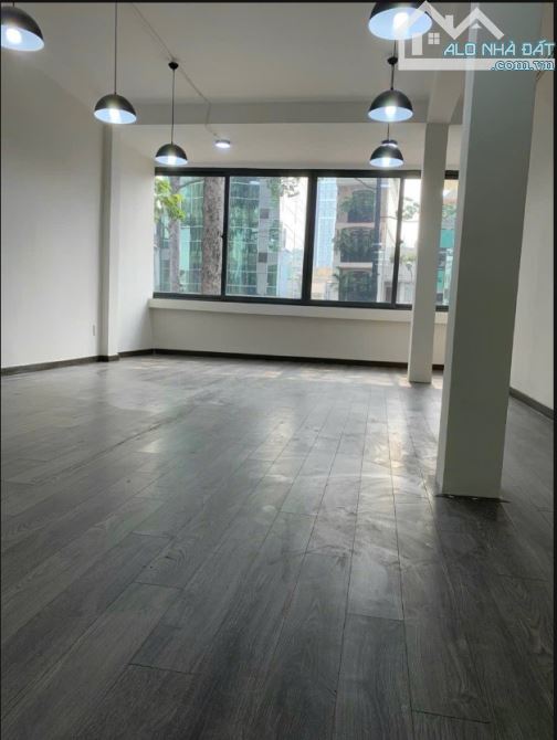 Cần bán MT kinh doanh 322 Trần HƯng Đạo, P.Nguyễn Cư Trinh, Quận 1 - 1