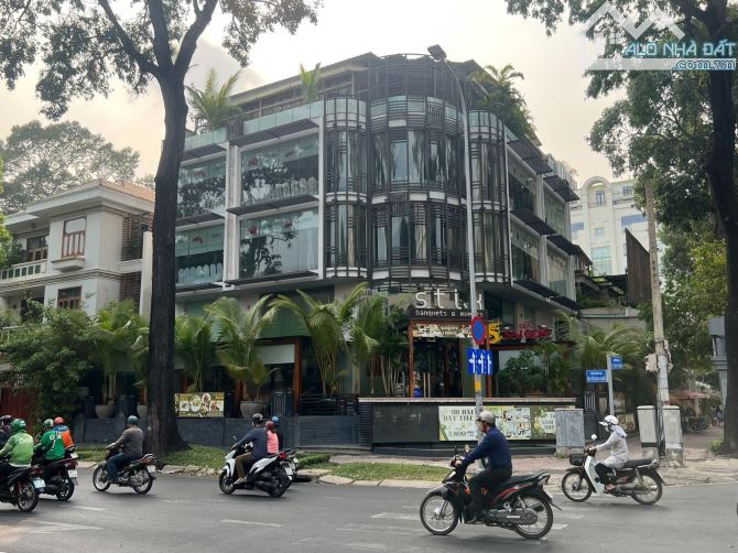 GÓC 3 MẶT NGUYỄN TRÃI - TRẦN HƯNG ĐẠO -NGUYỄN VĂN ĐỪNG Q5 (8X19M) 9 LẦU GIÁ 66 TỶ - 1