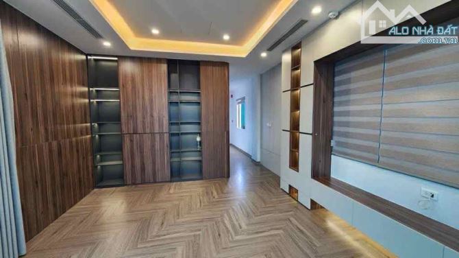 Nguyễn Khang, 73m, 9 tầng thang máy, Gara ô tô tránh, Kinh doanh đỉnh, Mặt tiền quyền lực - 1