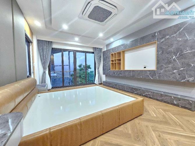 BÁN GẤP NHÀ RIÊNG💎 LÔ GÓC 3 THOÁNG🚗Ô TÔ GẦN- HÀ ĐÔNG🏠40m² 5 tầng💰Chỉ 6.9 tỷ - 1