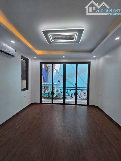 NHÀ ĐẸP 5TẦNG XÂY MỚI COONG-NGÕ THÔNG TỨ TUNG PHỐ NGUYỄN KHIẾT-HỒNG HÀ CHỈ HƠN 7tỷ - 1