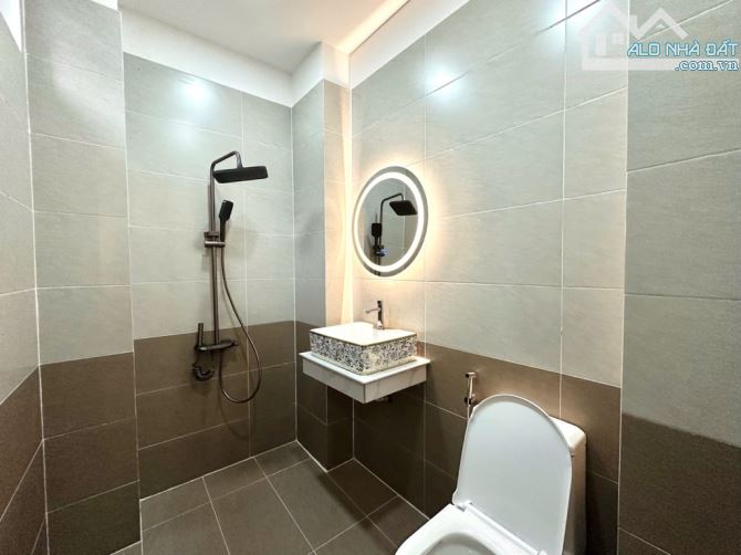 Bán nhà gần HXH Bùi Hữu Nghĩa P2 Bình Thạnh 2 tầng sd 50m2 chỉ hơn 4 tỷ - 1