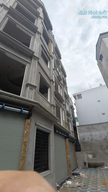 Bán căn xây mới 6 tầng thang máy giá rẻ Trung tâm Đống Đa - 1